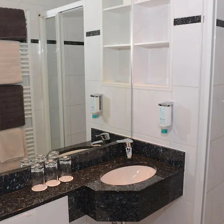 Granus Hotel 3*